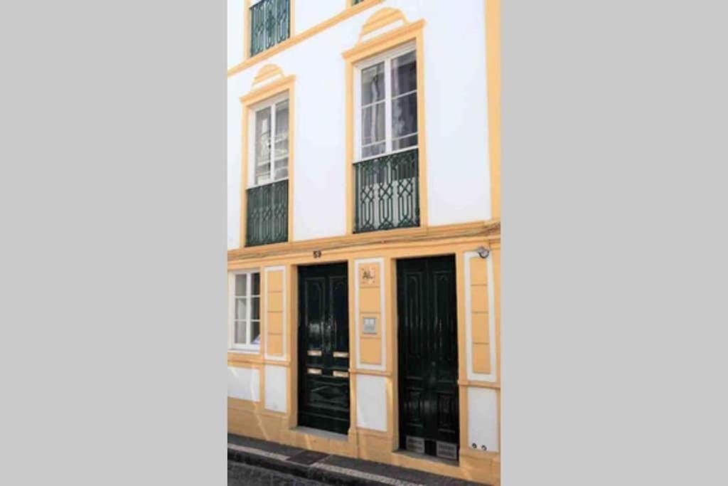 Pdl Central Apartments - Three Ponta Delgada المظهر الخارجي الصورة