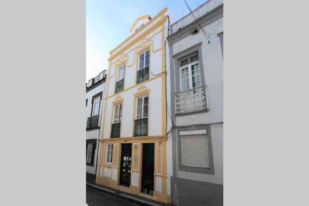 Pdl Central Apartments - Three Ponta Delgada المظهر الخارجي الصورة